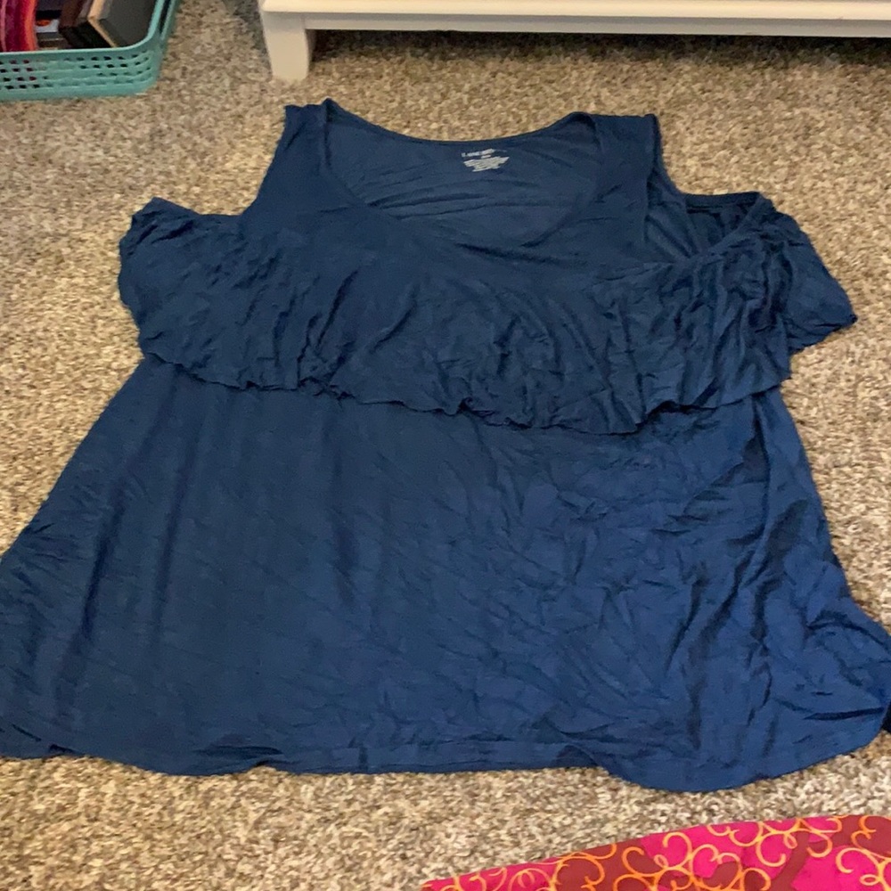 Cold shoulder top